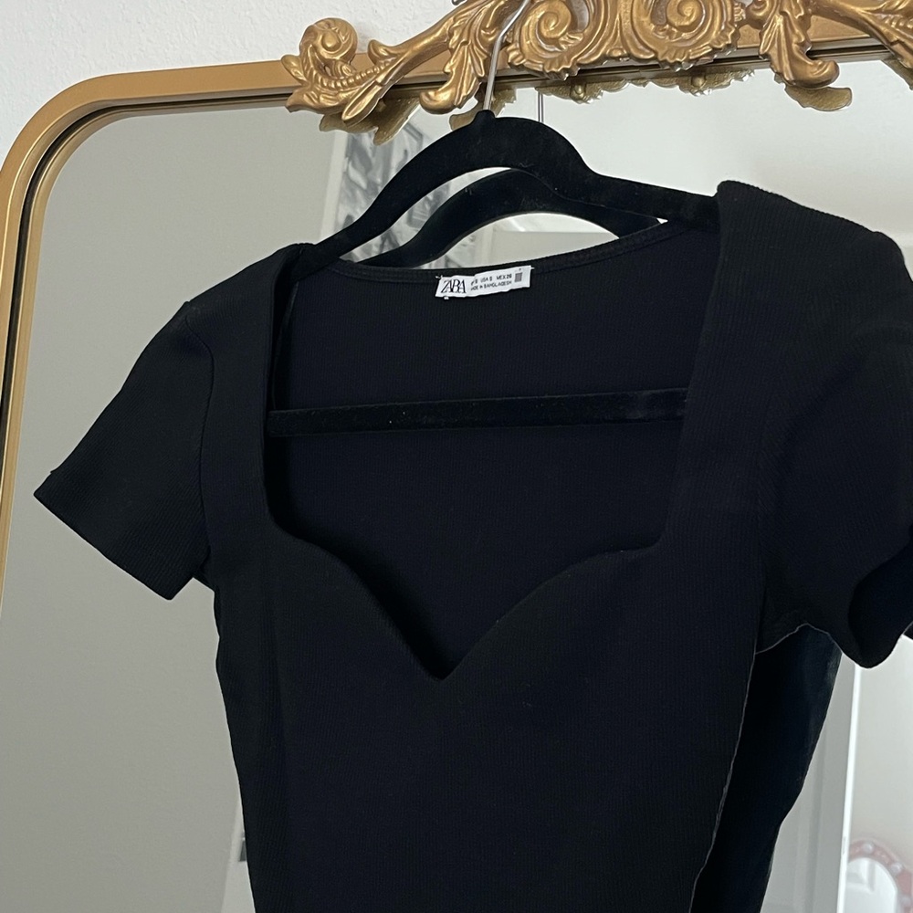 Zara Elegant Black Knit Top